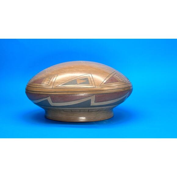 Emeterio Ortiz R, Signed Pottery Mata Ortiz, Black Scarab Beetle Design interior - Picture 7 of 15